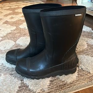Sorel Joan short boot